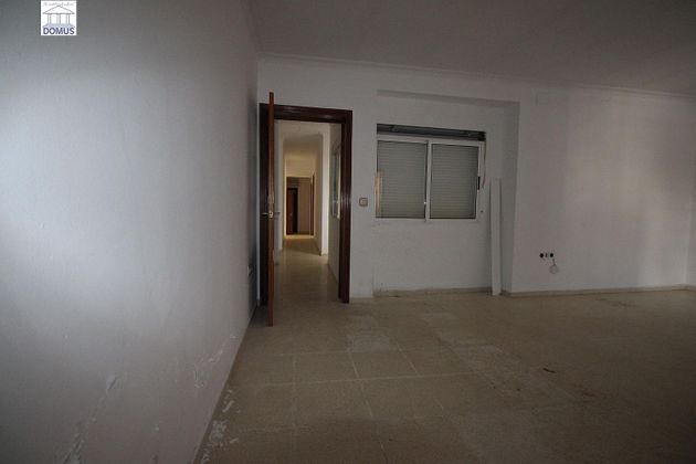 Foto 2 de Xalet en venda a Montijo de 6 habitacions i 155 m²