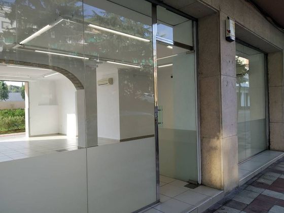 Foto 2 de Alquiler de local en avenida Joan Carles I con aire acondicionado