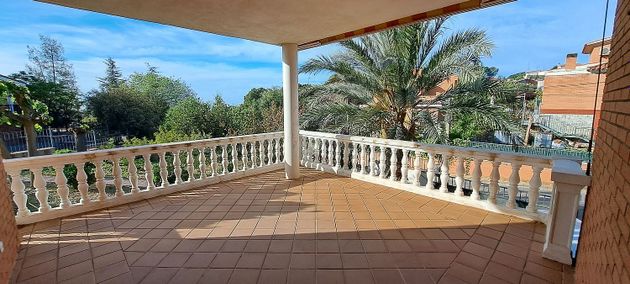 Foto 2 de Xalet en venda a Castellvell del Camp de 5 habitacions amb terrassa i jardí