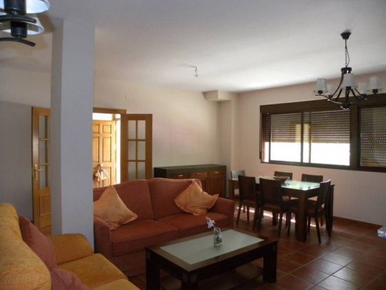 Foto 2 de Chalet en venta en Caravaca de la Cruz de 6 habitaciones con terraza y jardín