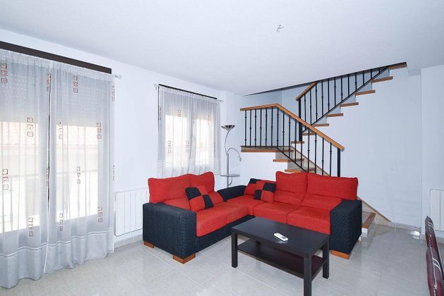 Foto 1 de Àtic en venda a Numancia de la Sagra de 4 habitacions amb terrassa i aire acondicionat