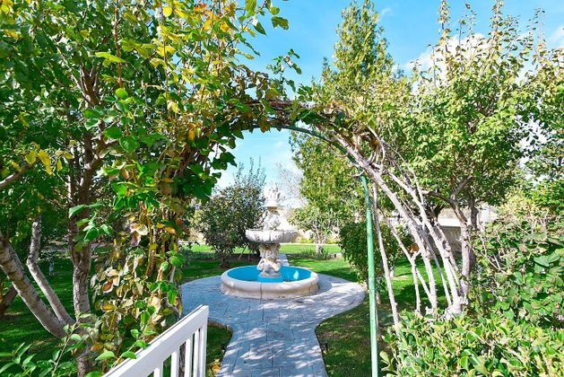 Foto 2 de Chalet en venta en Illescas de 4 habitaciones con terraza y piscina