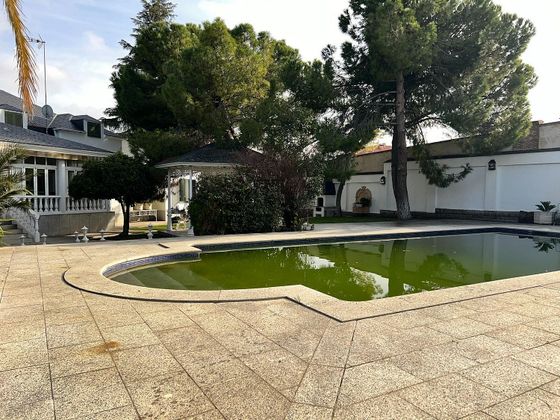 Foto 2 de Xalet en venda a Illescas de 7 habitacions amb terrassa i piscina
