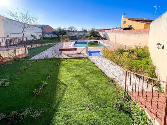 Foto 2 de Dúplex en venda a Alameda de la Sagra de 3 habitacions amb piscina i garatge