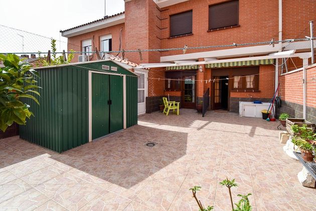Foto 1 de Casa adosada en venta en Illescas de 5 habitaciones con garaje y calefacción