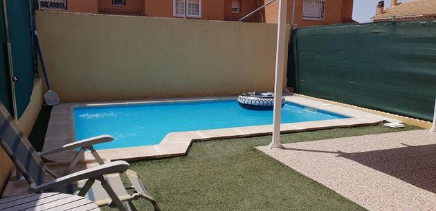 Foto 1 de Casa en venta en Illescas de 3 habitaciones con terraza y piscina