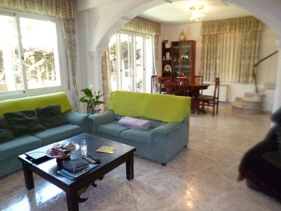 Foto 1 de Casa en venda a Centre - Pineda de Mar de 5 habitacions amb terrassa i jardí
