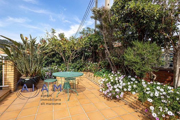 Foto 1 de Casa rural en venta en Santa Susanna de 3 habitaciones con terraza y jardín