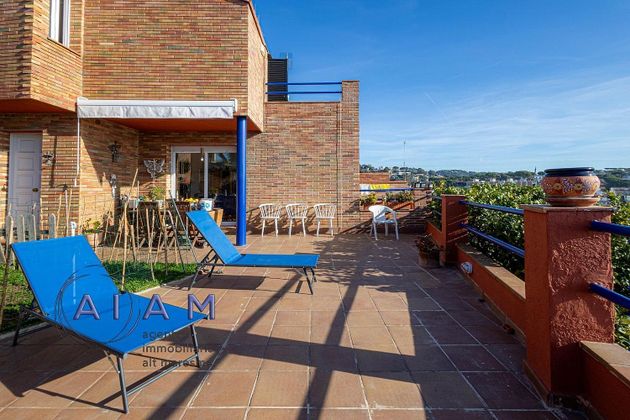 Foto 2 de Casa en venda a Sant Pol de Mar de 4 habitacions amb terrassa i piscina
