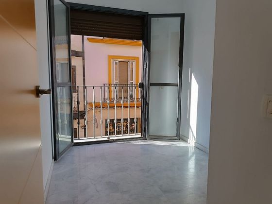Foto 2 de Alquiler de piso en calle Canónigo de 2 habitaciones con balcón y aire acondicionado