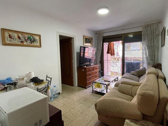 Foto 1 de Pis en venda a Centre - Santa Coloma de Gramanet de 4 habitacions amb terrassa i balcó