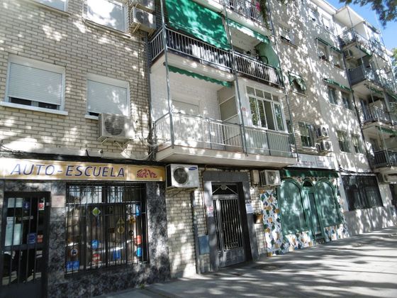 Foto 1 de Pis en venda a calle Cáceres de 3 habitacions amb ascensor