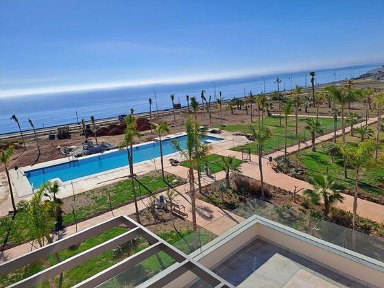 Foto 1 de Pis en venda a avenida Marques de Valle Niza de 2 habitacions amb terrassa i piscina