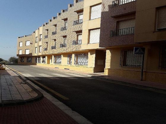 Foto 1 de Piso en venta en Alhama de Almería de 2 habitaciones con terraza
