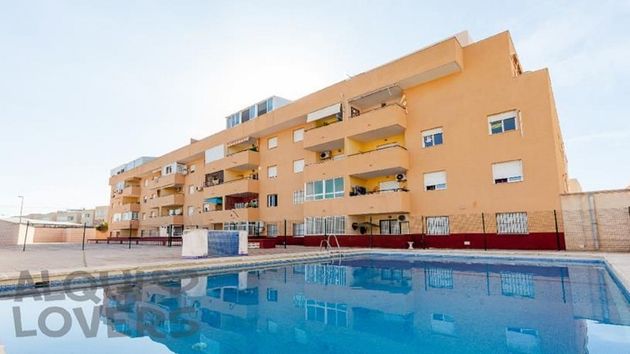 Foto 1 de Pis en venda a El Sabinar – Urbanizaciones – Las Marinas – Playa Serena de 2 habitacions amb piscina i jardí