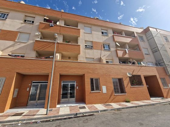 Foto 1 de Pis en venda a calle Medina Alfahar de 2 habitacions amb terrassa i calefacció