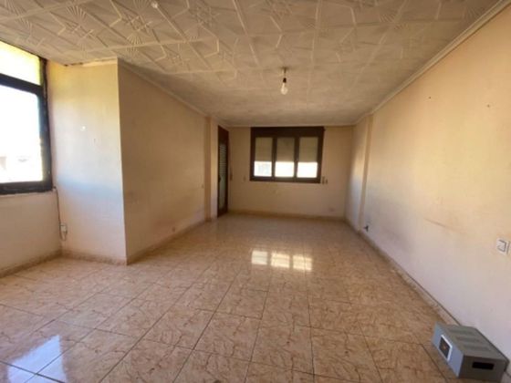 Foto 2 de Piso en venta en Carretera Mojonera – Cortijos de Marín de 4 habitaciones con terraza y ascensor