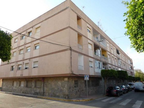 Foto 1 de Venta de piso en avenida De la Luz de 3 habitaciones con terraza y ascensor