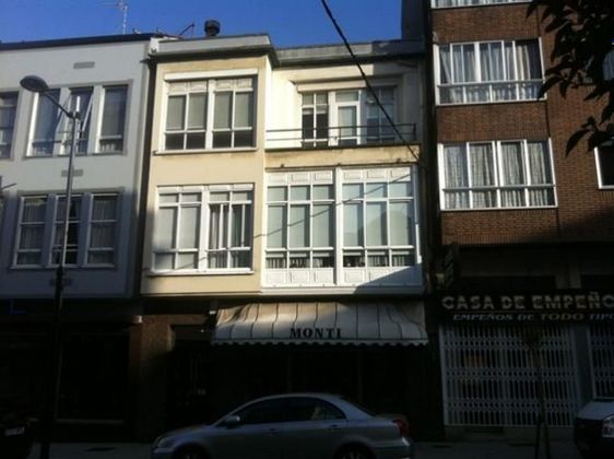 Foto 1 de Venta de piso en calle De Castela de 2 habitaciones con balcón