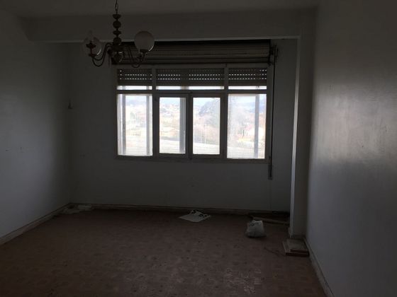 Foto 2 de Venta de piso en A Gándara de 3 habitaciones y 70 m²