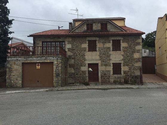 Foto 1 de Casa en venda a calle Pontellon Escarabote de 4 habitacions amb terrassa i garatge