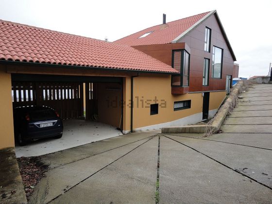 Foto 2 de Chalet en venta en Fene de 5 habitaciones con terraza y garaje