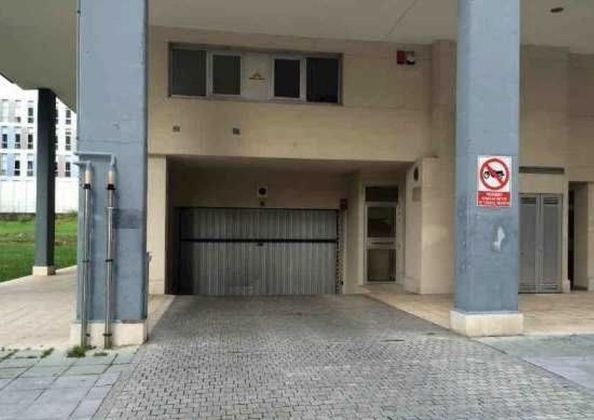 Foto 2 de Venta de garaje en calle As Teixugueiras Vigo de 10 m²
