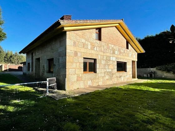 Foto 2 de Xalet en venda a Matamá - Beade - Bembrive - Valádares - Zamáns de 5 habitacions amb terrassa i garatge
