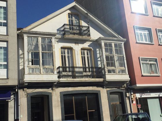 Foto 2 de Casa adossada en venda a O Feal - Xubia de 5 habitacions amb terrassa i jardí