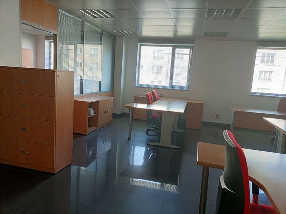 Foto 2 de Alquiler de oficina en A Gándara de 80 m²