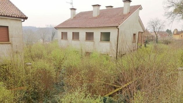 Foto 2 de Xalet en venda a calle Lugar a Gaiosa de 4 habitacions amb terrassa i jardí