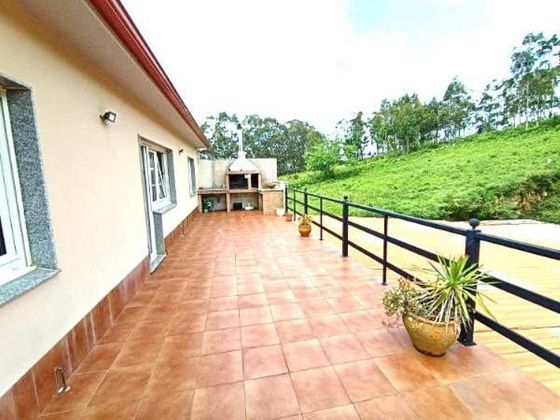 Foto 1 de Xalet en venda a Malpica de Bergantiños de 4 habitacions amb terrassa i jardí