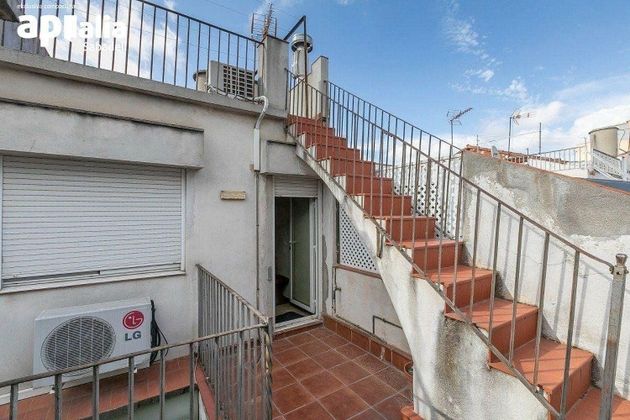 Foto 2 de Casa en venda a Gràcia de 4 habitacions amb terrassa i garatge