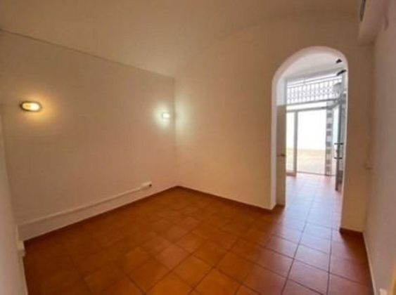 Foto 1 de Chalet en venta en Centre - Sabadell de 4 habitaciones con terraza y balcón