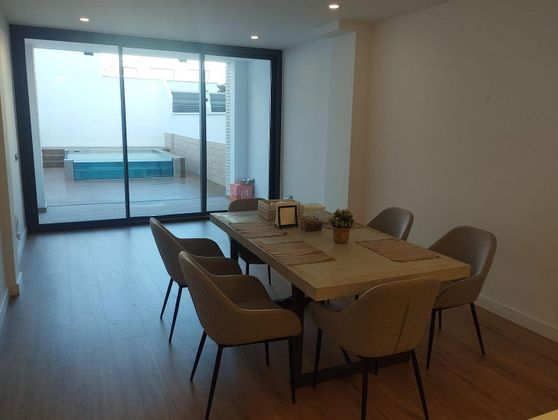 Foto 1 de Casa en lloguer a Centre - Sabadell de 5 habitacions amb terrassa i piscina