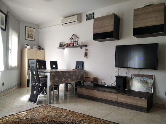 Foto 1 de Piso en venta en Centre - Castellar del Vallès de 3 habitaciones con aire acondicionado y calefacción