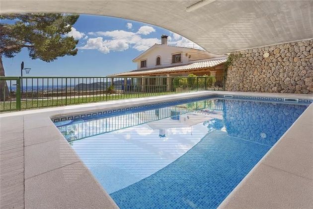 Foto 1 de Venta de chalet en Esporles de 6 habitaciones con terraza y piscina