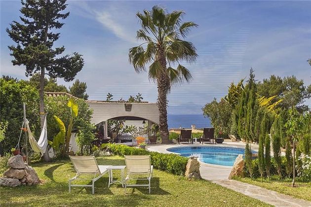 Foto 2 de Xalet en venda a Cala Blava-Bellavista de 4 habitacions amb terrassa i piscina