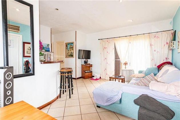 Foto 2 de Piso en venta en Badia Blava-Badia Gran-Tolleric de 2 habitaciones con terraza y aire acondicionado
