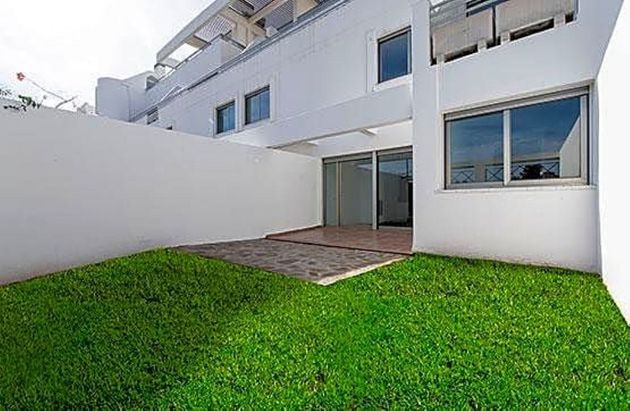 Foto 2 de Pis en venda a Calahonda de 5 habitacions amb terrassa i piscina