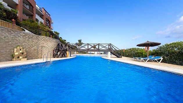 Foto 2 de Pis en venda a El Castillo de 2 habitacions amb terrassa i piscina