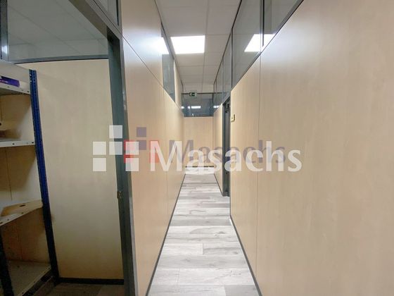 Foto 2 de Alquiler de oficina en carretera De Castellar con ascensor