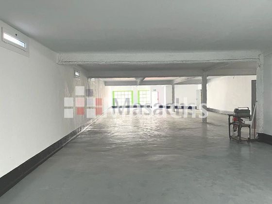 Foto 1 de Alquiler de local en Almeda - El Corte Inglés de 300 m²