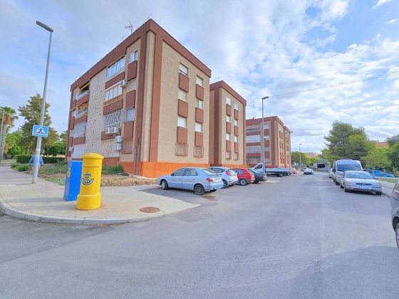 Foto 1 de Venta de piso en calle Fortaleza de 4 habitaciones con terraza y garaje