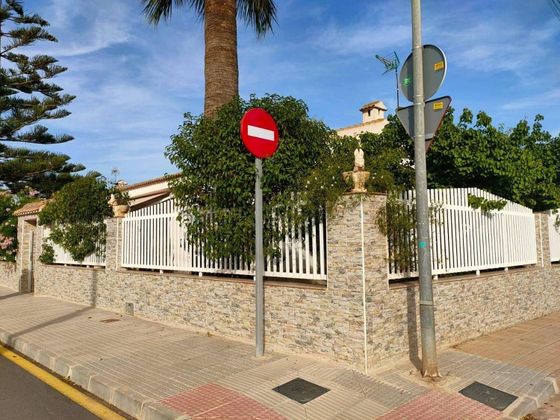 Foto 2 de Casa en venda a La Puebla de 3 habitacions amb piscina i garatge