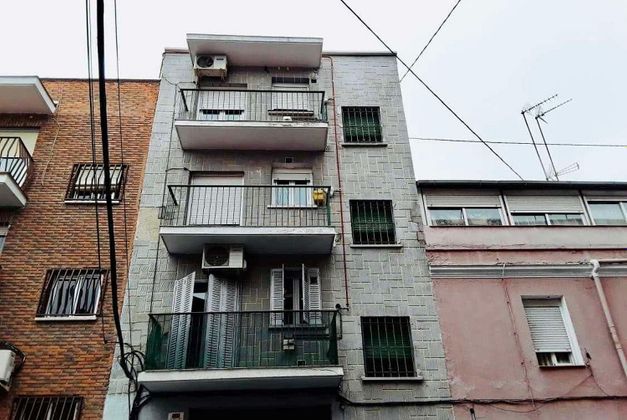 Foto 1 de Pis en venda a calle De Nicolás Sánchez de 2 habitacions amb calefacció