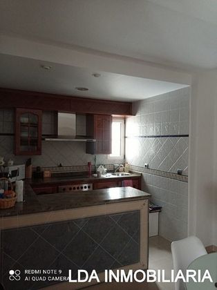 Foto 2 de Venta de piso en Cartaya de 2 habitaciones con garaje y muebles