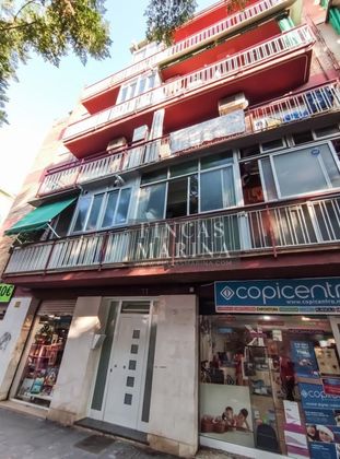 Foto 1 de Pis en venda a calle De Salvador Baroné de 3 habitacions amb balcó