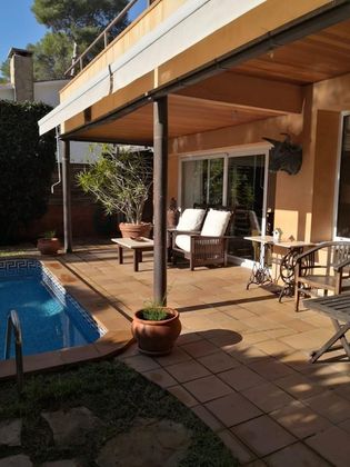 Foto 2 de Xalet en lloguer a Montmar de 5 habitacions amb terrassa i piscina