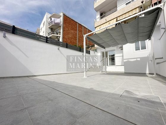 Foto 1 de Piso en venta en Centre - Colomeres - Rambles de 4 habitaciones con terraza y balcón